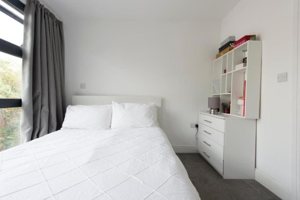 Appartement Modern Large 2 Bed Near Station Londres